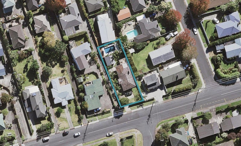 56 Pupuke Road, Hillcrest, Auckland - Carousel 1