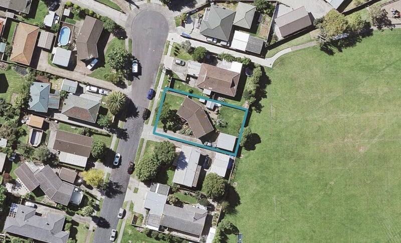 9 Udall Place, Bucklands Beach, Auckland - Carousel 1