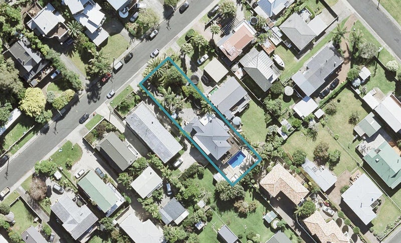 20 Mckenzie Avenue, Arkles Bay, Whangaparaoa - Carousel 1