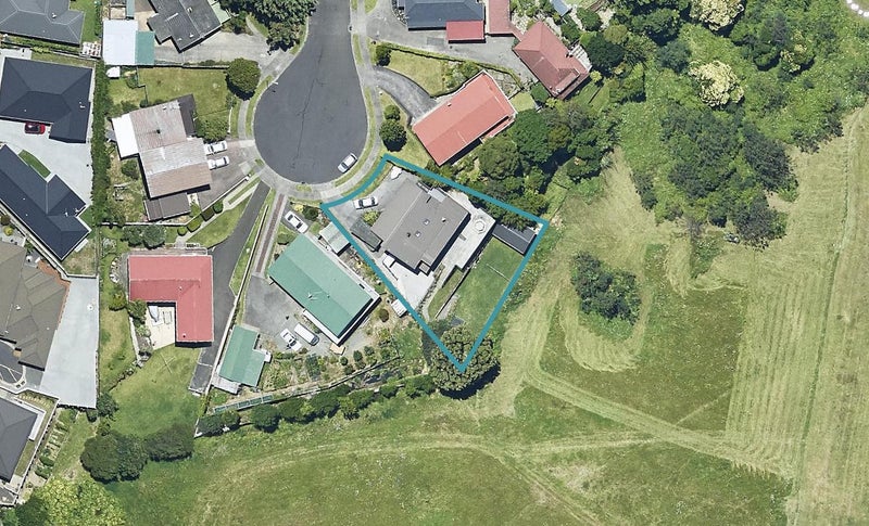 18 Knox Place, Greerton, Tauranga - Carousel 1