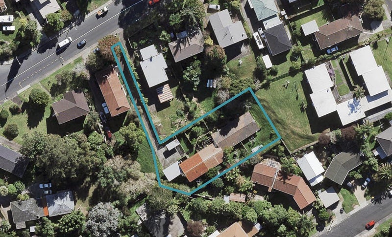 2/11 Bentley Avenue, Glenfield, Auckland - Carousel 1