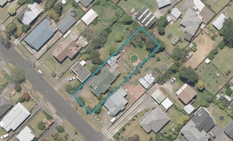 46 Caius Avenue, Gonville, Whanganui - Carousel 1