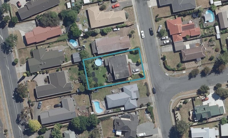 30 Ronald Court, Pukete, Hamilton - Carousel 1