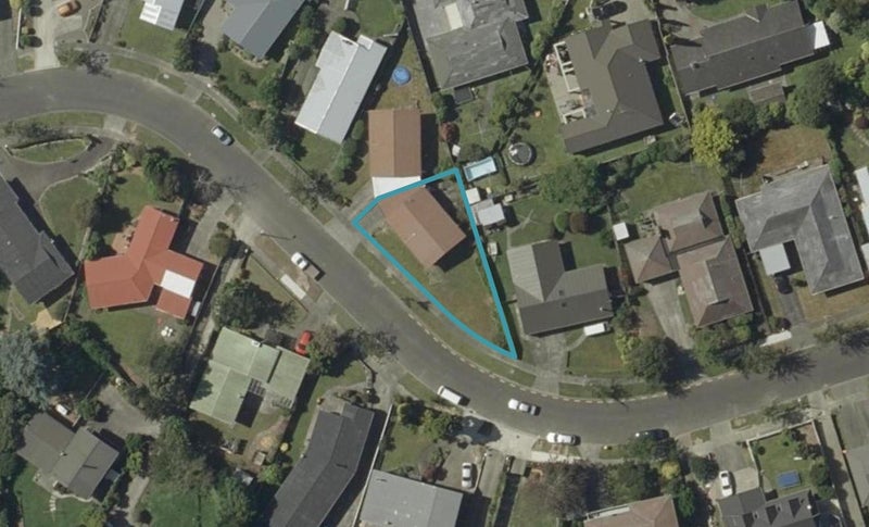 35 Buick Crescent, Awapuni, Palmerston North - Carousel 1