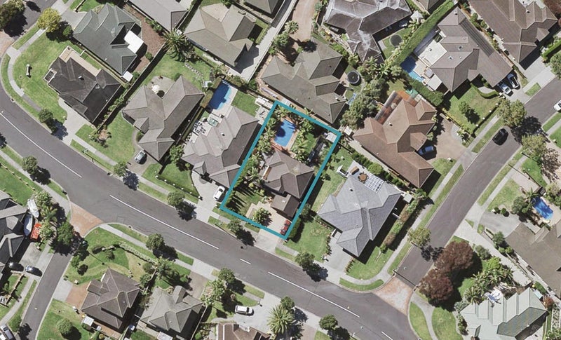 36 Moyrus Crescent, East Tamaki Heights, Auckland - Carousel 1