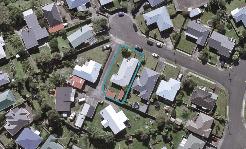 7 Blenheim Place, Vogeltown, New Plymouth - Carousel 1