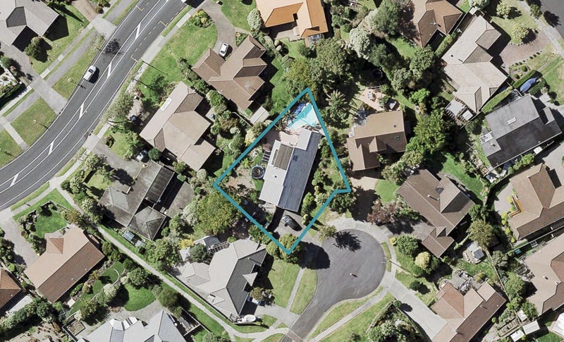 17 Sharples Place, Somerville, Auckland - Carousel 1