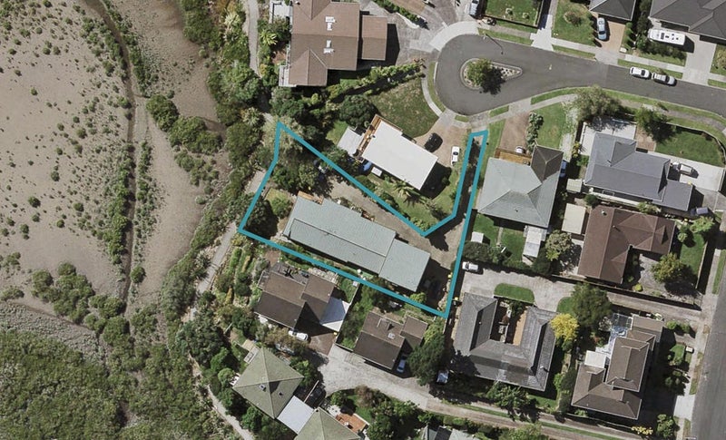 32 Kentigern Close, Pakuranga, Auckland - Carousel 1