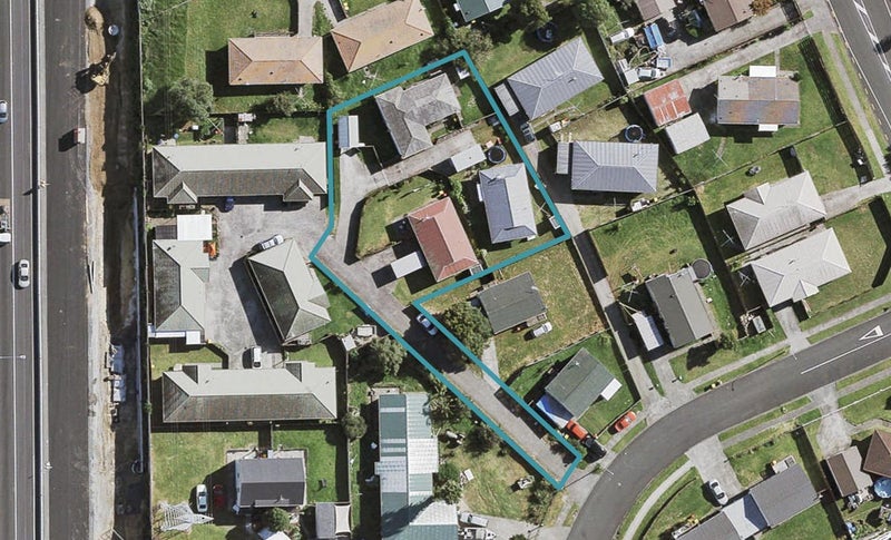 2/9 Solveig Place, Randwick Park, Auckland - Carousel 1