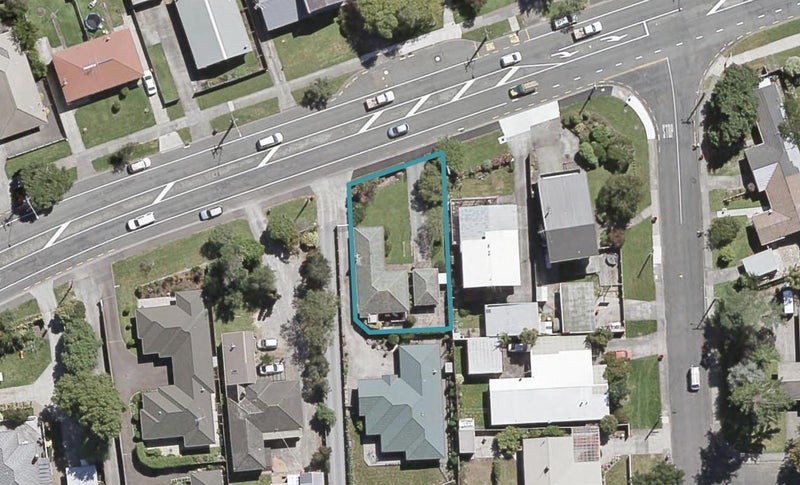 1138 Fergusson Drive, Clouston Park, Upper Hutt - Carousel 1