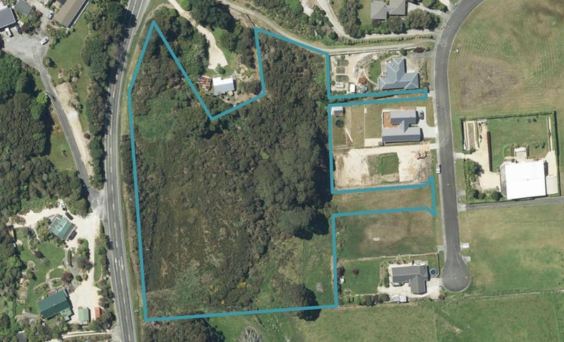 40 Ruataniwha Drive, Collingwood - Carousel 1