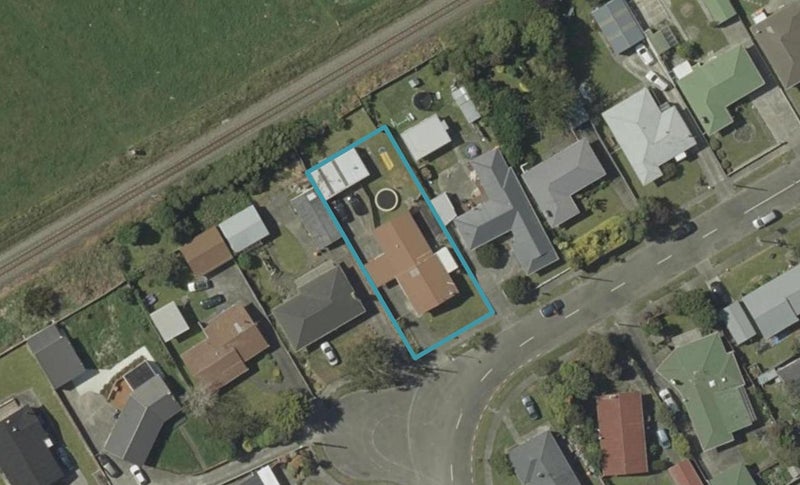 31 Sutherland Crescent, Westbrook, Palmerston North - Carousel 1
