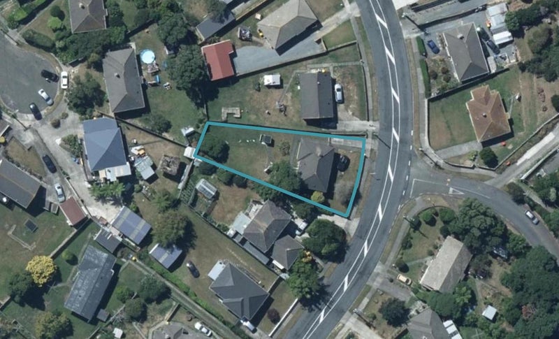 92 Mckillop Street, Ranui, Porirua - Carousel 1