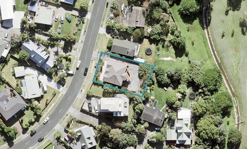 28 Polkinghorne Drive, Manly, Whangaparaoa - Carousel 1