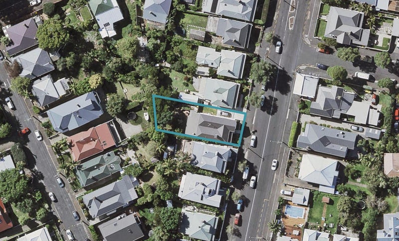 17 Vauxhall Road, Devonport, Auckland - Carousel 1
