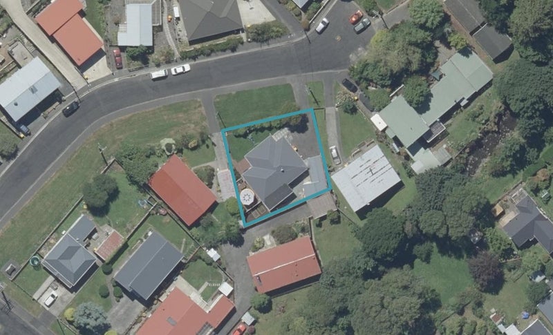 6 Afton Terrace, North East Valley, Dunedin - Carousel 1
