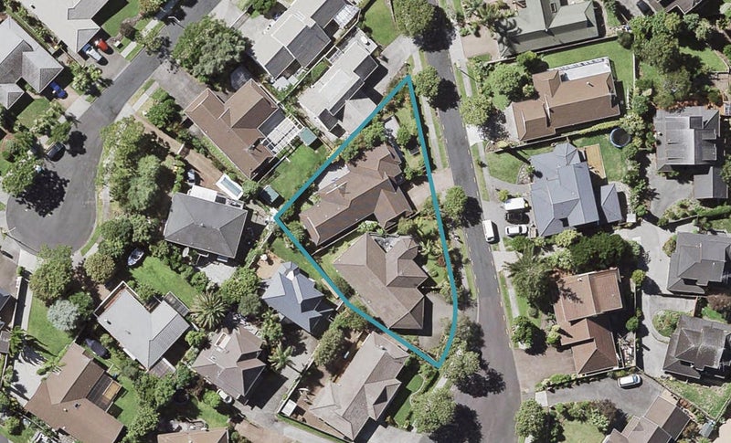 2/23 Leicester Parade, Somerville, Manukau - Carousel 1