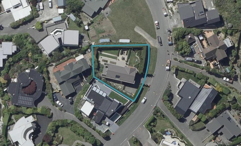 10 Harry Ell Drive, Cashmere, Christchurch - Carousel 1