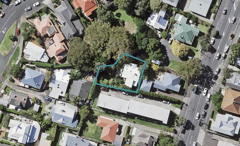 95A Vauxhall Road, Devonport, Auckland - Carousel 1