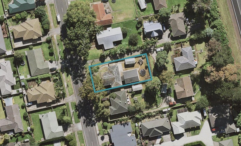 54 Crawford Avenue, Mangere Bridge, Auckland - Carousel 1
