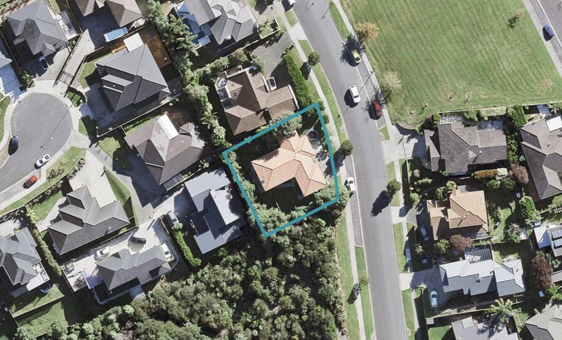 40 Rising Parade, Fairview Heights, Auckland - Carousel 1