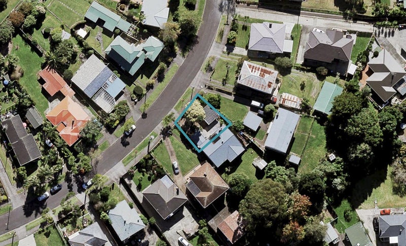 19A Cleland Crescent, Blockhouse Bay, Auckland - Carousel 1