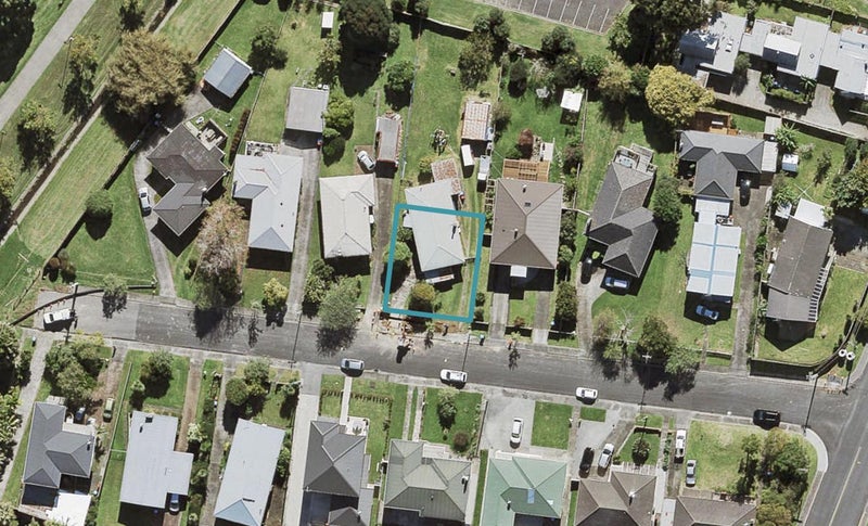 11 Vic Butler Street, Mount Roskill, Auckland - Carousel 1