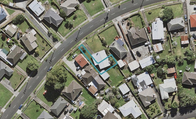 17B Hokianga Street, Mangere East, Auckland - Carousel 1
