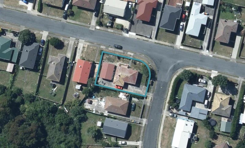 39 Beauzami Crescent, Ascot Park, Porirua - Carousel 1
