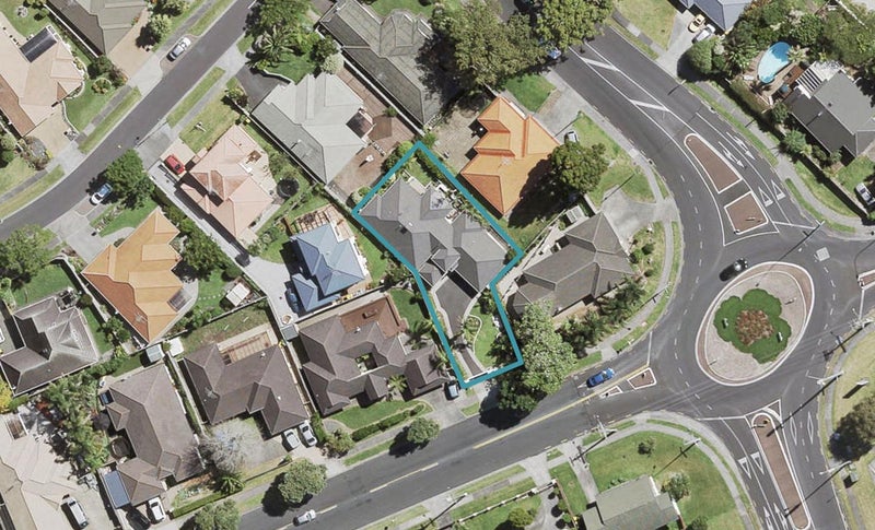 131 Sturges Road, Henderson, Auckland - Carousel 1