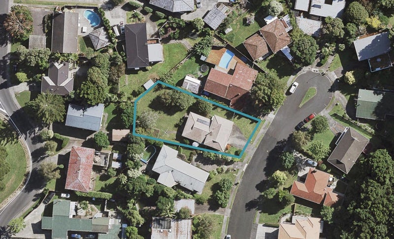 22 Kahurangi Place, Hillpark, Auckland - Carousel 1