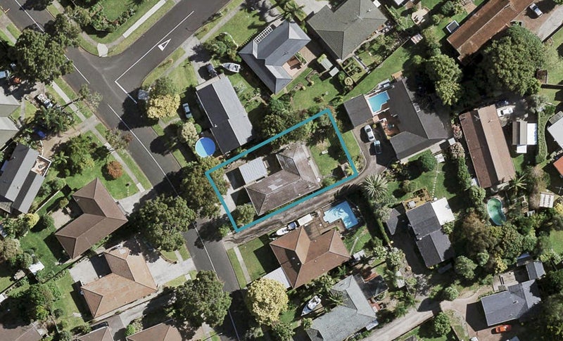 17 Rushgreen Avenue, Pahurehure, Papakura - Carousel 1
