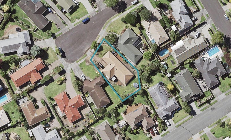 12 Carriage Close, Northpark, Auckland - Carousel 1