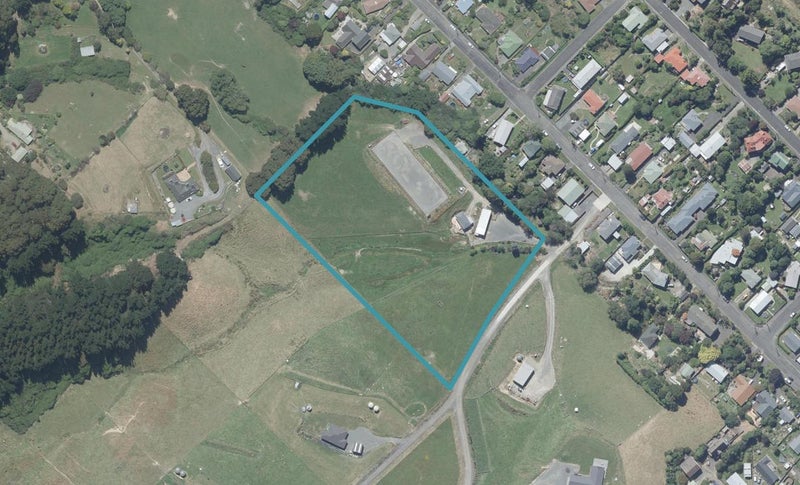 8 Kens Lane, Sawyers Bay, Port Chalmers - Carousel 1
