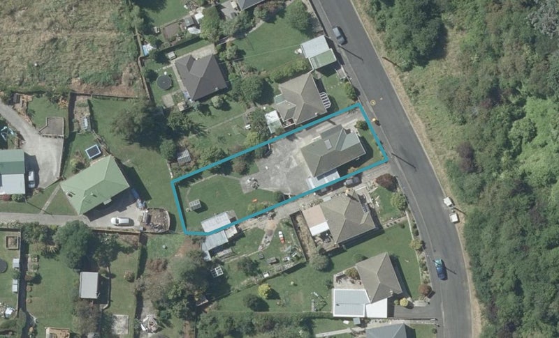 33 Quarry Road, Green Island, Dunedin - Carousel 1