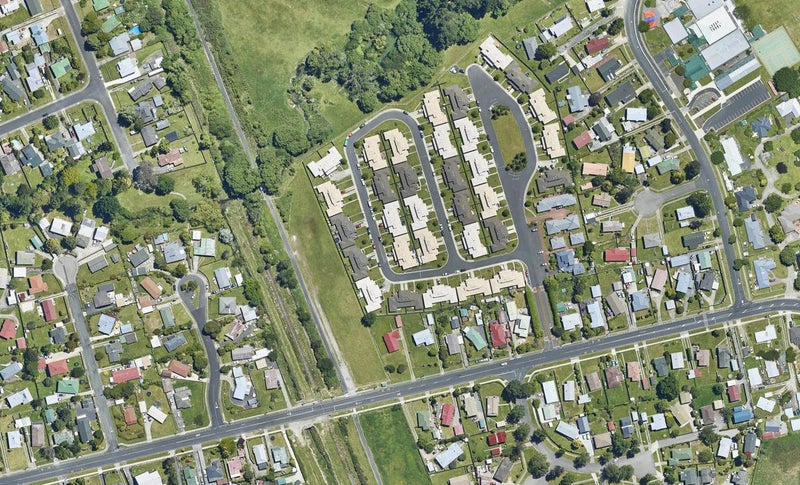 48/64 Kawaha Point Road, Kawaha Point, Rotorua - Carousel 1