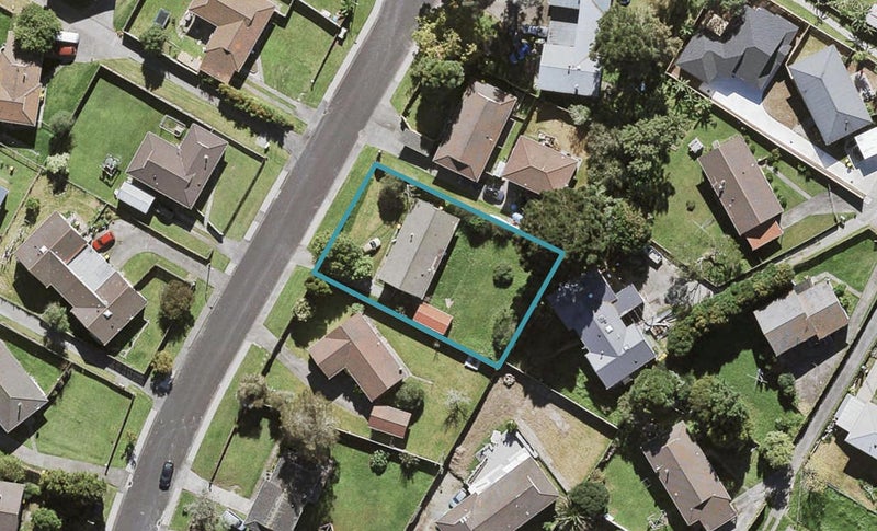19 Brougham Place, West Harbour, Auckland - Carousel 1