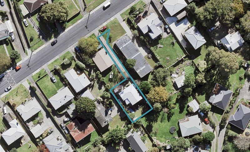 21B Lancaster Road, Beach Haven, Auckland - Carousel 1