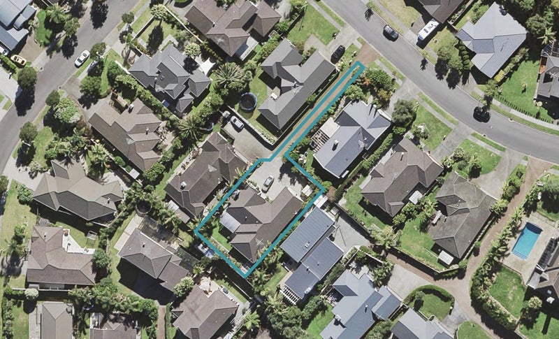 22 Pitoitoi Avenue, Greenhithe, Auckland - Carousel 1