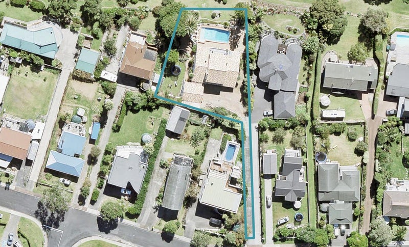 128 Pacific Parade, Army Bay, Whangaparaoa - Carousel 1