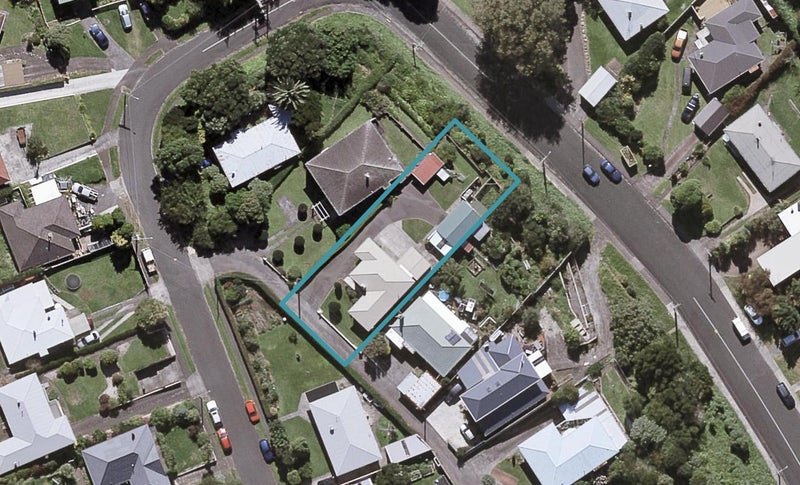 11B Havelock Place, Blagdon, New Plymouth - Carousel 1