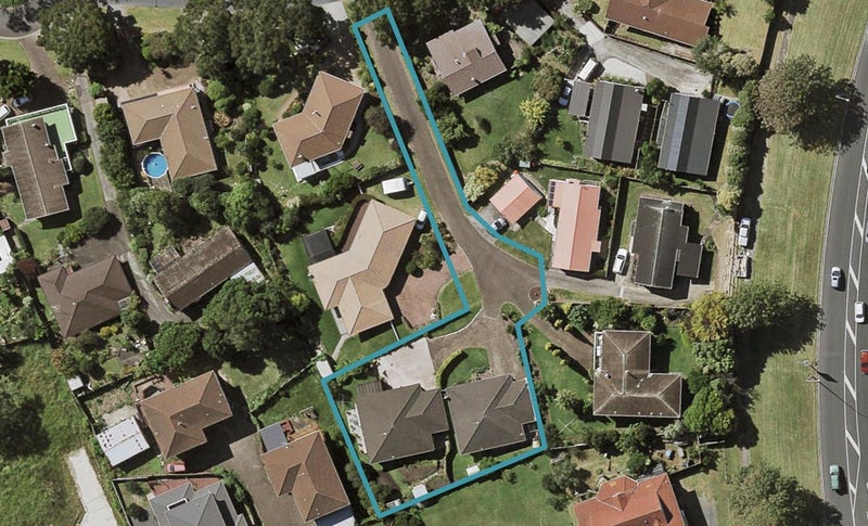 2/35 Derrimore Heights, Clover Park, Auckland - Carousel 1