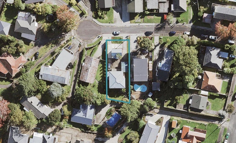 8 Waitati Place, New Windsor, Auckland - Carousel 1