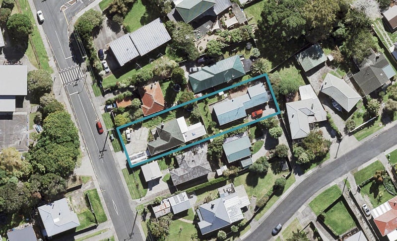 2/39 Tramway Road, Beach Haven, Auckland - Carousel 1