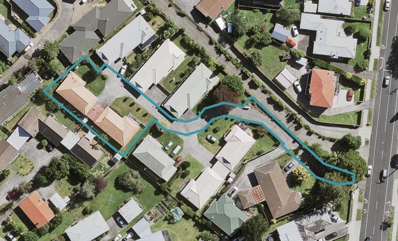 8G Rathgar Road, Henderson, Auckland - Carousel 1