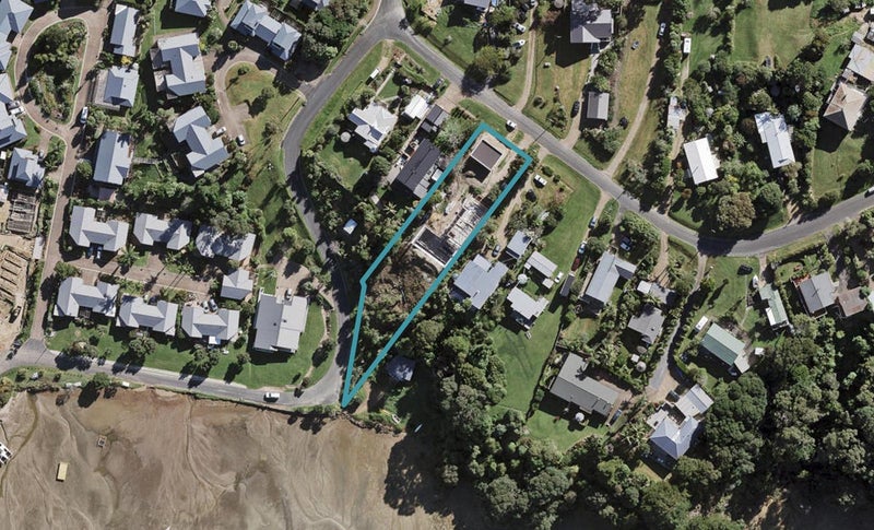 5 Calais Terrace, Ostend, Waiheke Island - Carousel 1