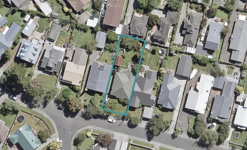 13 Burnside Street, Waterloo, Lower Hutt - Carousel 1