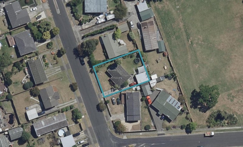 10 Maple Avenue, Dinsdale, Hamilton - Carousel 1