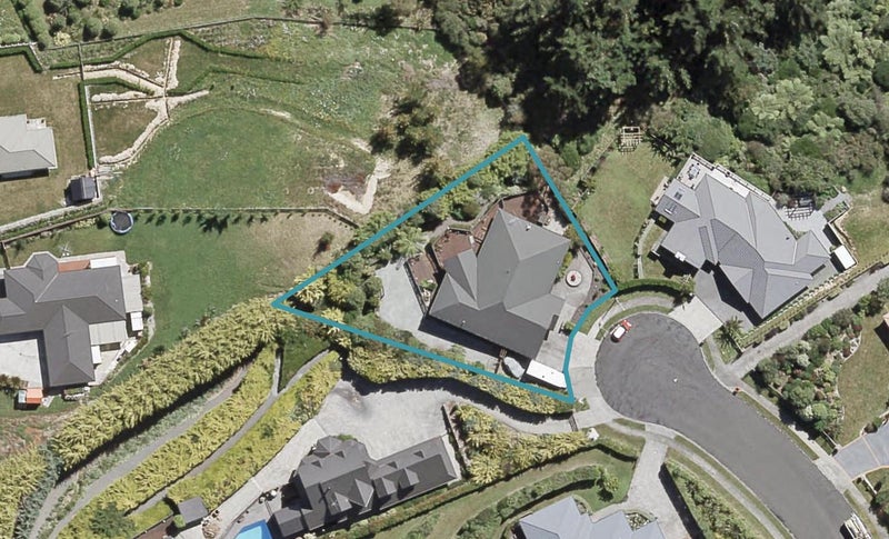 12 Marua Palm Grove, Timberlea, Upper Hutt - Carousel 1