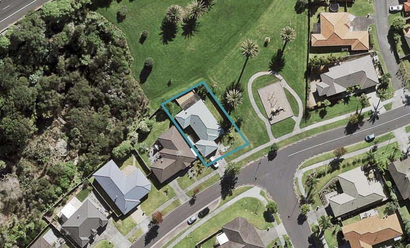 80 Bluebird Crescent, Unsworth Heights, Auckland - Carousel 1
